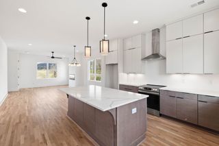 1016 W Trinity Ln Apt 4, Nashville, TN 37218