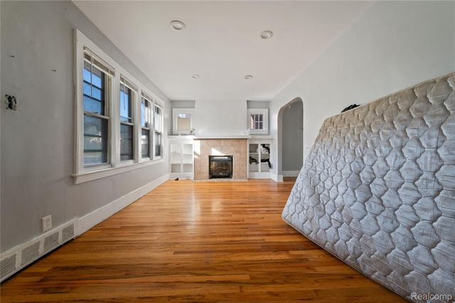 18096 Joann Street, Detroit, MI 48205