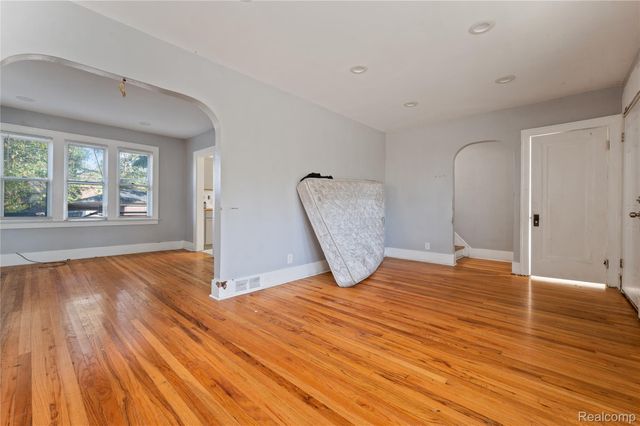 18096 Joann Street, Detroit, MI 48205