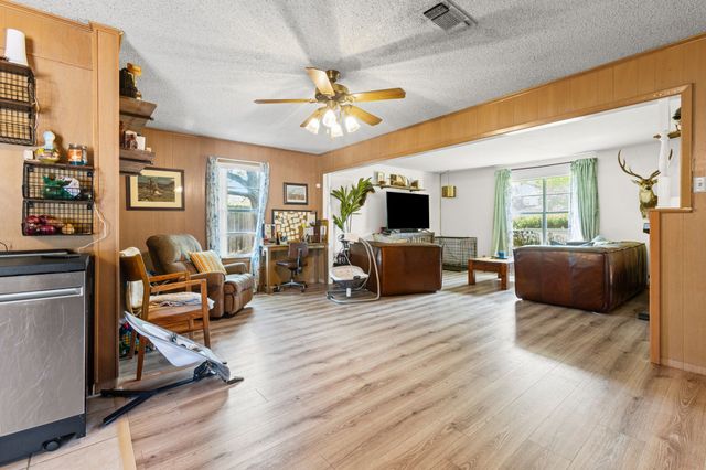 203 Randy Drive, Woodway, TX 76712