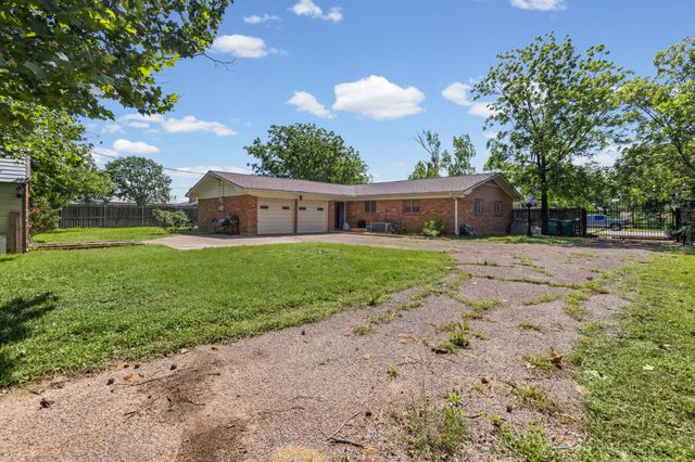 203 Randy Drive, Woodway, TX 76712