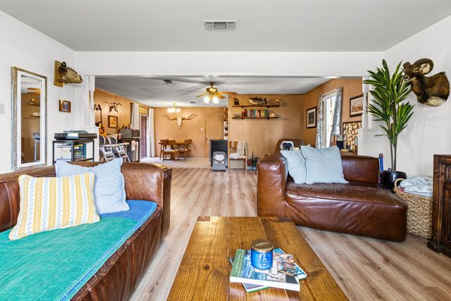 203 Randy Drive, Woodway, TX 76712