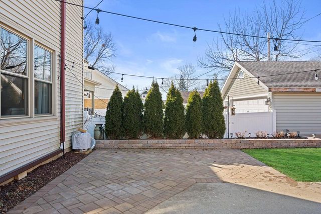 8202 W Woodland AVENUE, Wauwatosa, WI 53213