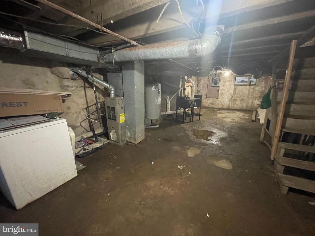 1124 THOMAS ST, Chester, PA 19013