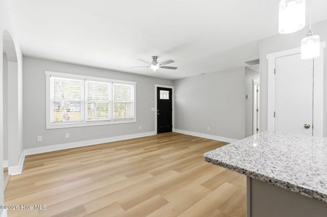 5202 Fitzgerald Drive, Wilmington, NC 28405