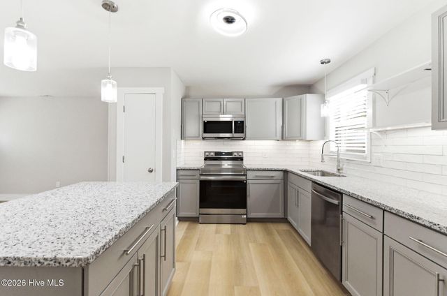 5202 Fitzgerald Drive, Wilmington, NC 28405