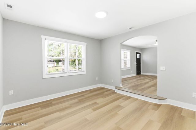 5202 Fitzgerald Drive, Wilmington, NC 28405