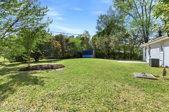 5202 Fitzgerald Drive, Wilmington, NC 28405