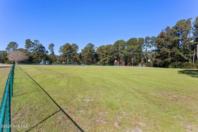 5202 Fitzgerald Drive, Wilmington, NC 28405