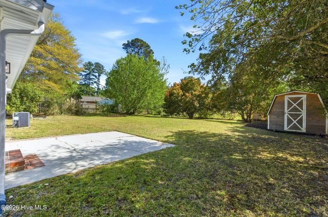 5202 Fitzgerald Drive, Wilmington, NC 28405