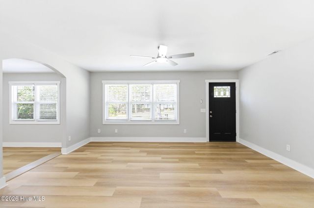 5202 Fitzgerald Drive, Wilmington, NC 28405