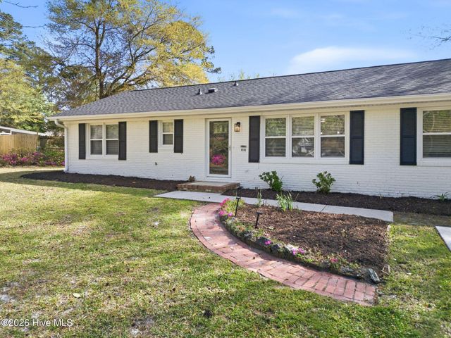 5202 Fitzgerald Drive, Wilmington, NC 28405