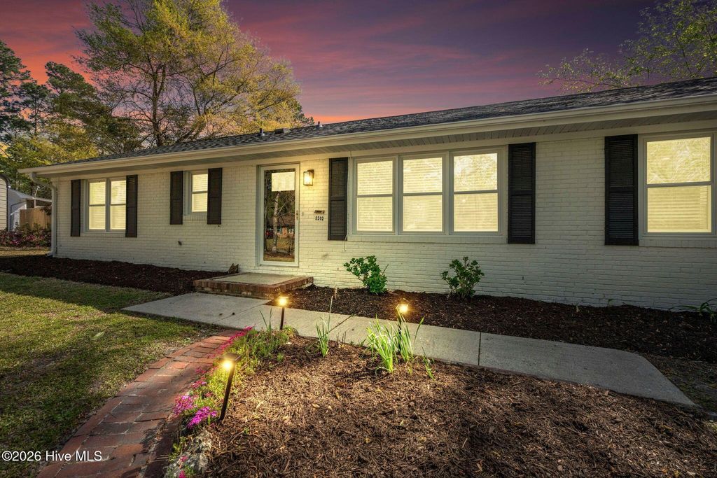 5202 Fitzgerald Drive, Wilmington, NC 28405