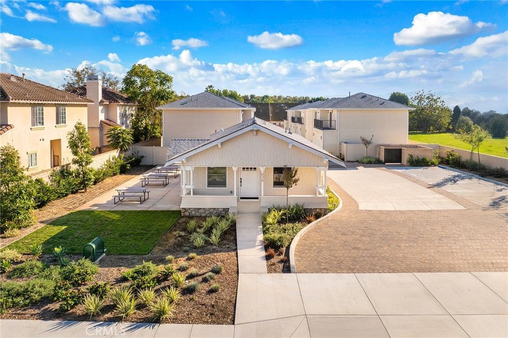 636 W Grand Avenue, Pomona, CA 91766