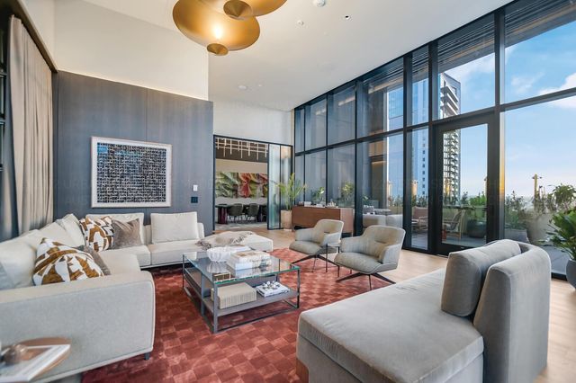 610 Davis ST 2110, Austin, TX 78701
