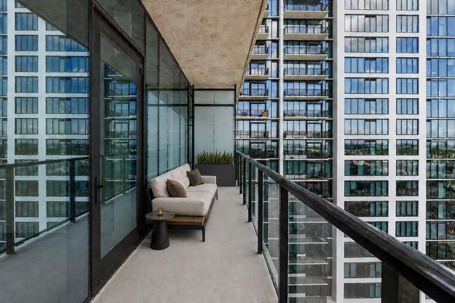 610 Davis ST 2110, Austin, TX 78701