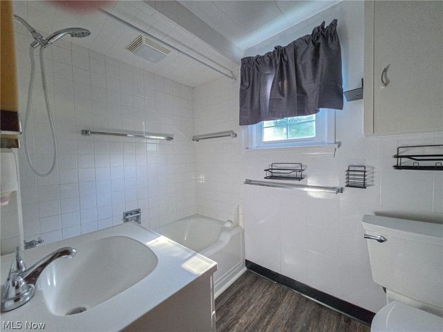639 Fisher Avenue, East Liverpool, OH 43920