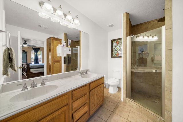 303 Shawnee Drive, Conroe, TX 77316