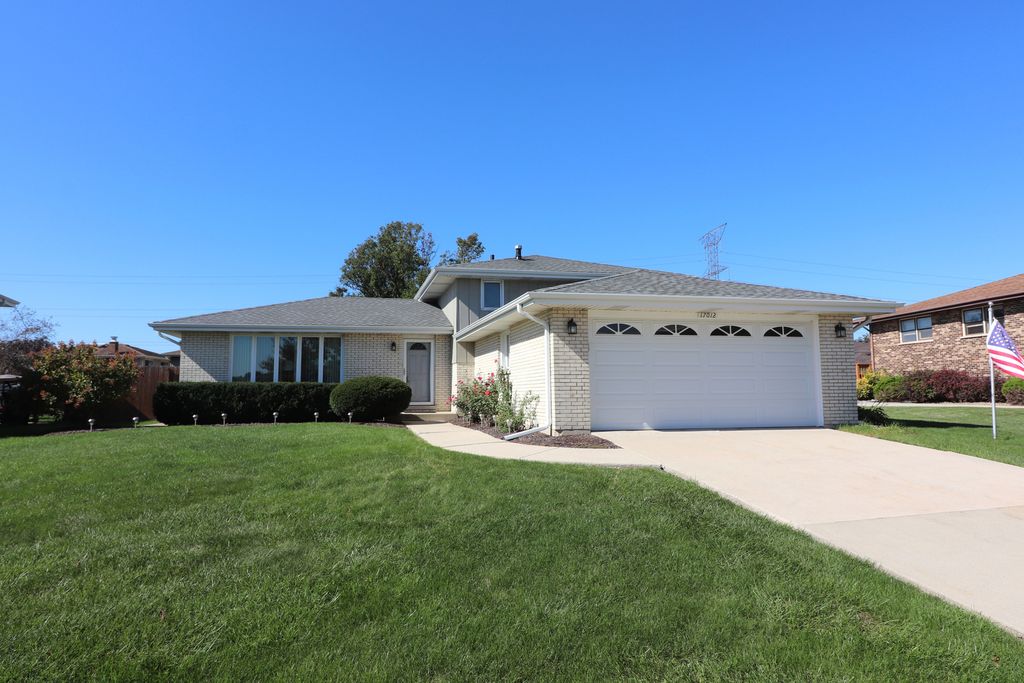 17012 Grissom Drive, Tinley Park, IL 60477 — photo 2