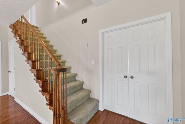 73 Tomahawk Circle, Guntersville, AL 35976
