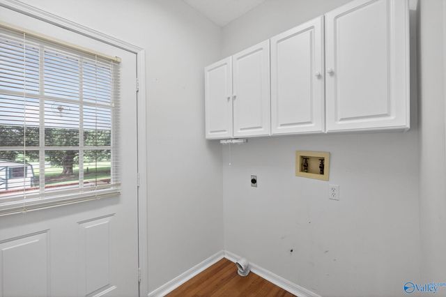 73 Tomahawk Circle, Guntersville, AL 35976