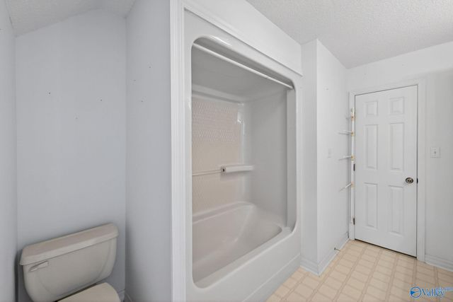 73 Tomahawk Circle, Guntersville, AL 35976