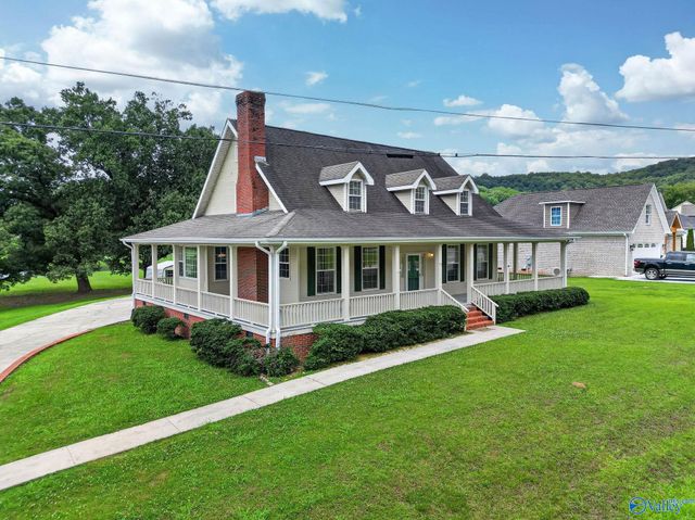73 Tomahawk Circle, Guntersville, AL 35976