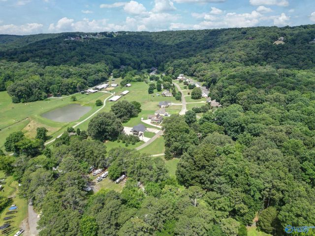 73 Tomahawk Circle, Guntersville, AL 35976