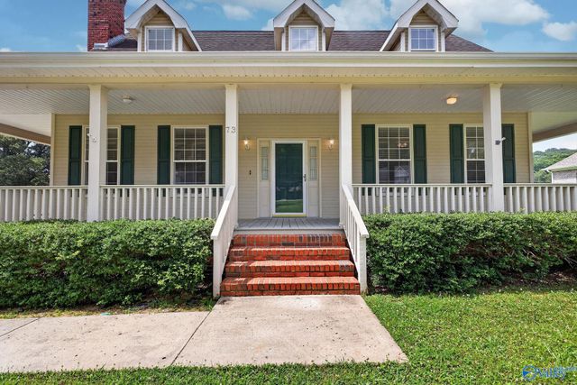 73 Tomahawk Circle, Guntersville, AL 35976