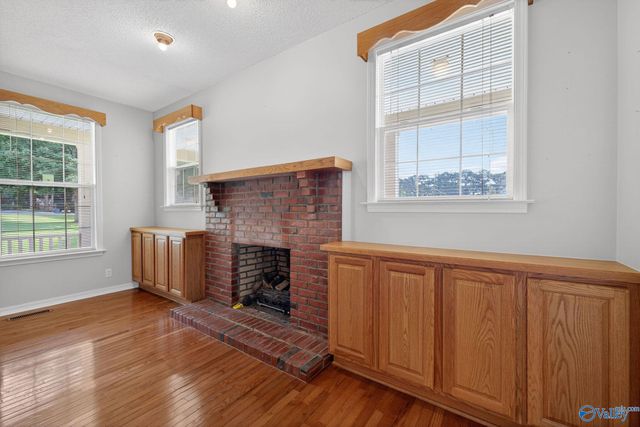 73 Tomahawk Circle, Guntersville, AL 35976