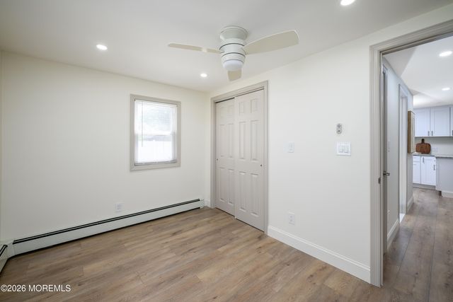 6 Avenue A, Helmetta, NJ 08828