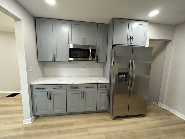 2376 Bancroft Street, Columbus, OH 43211