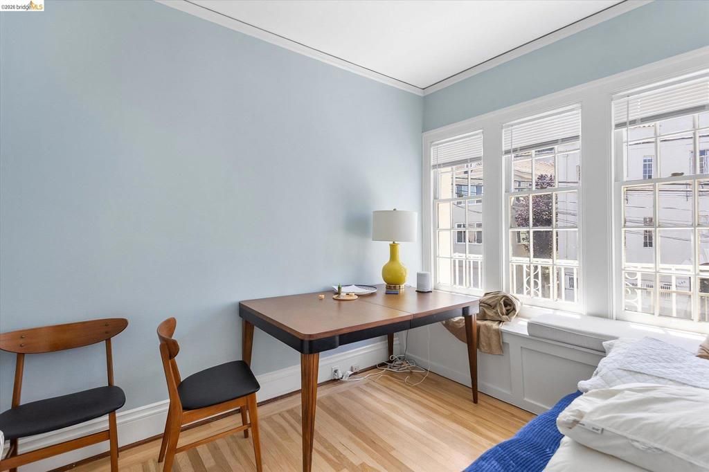 Image 30 of property listing at 647 Beacon St, Oakland, CA 94610