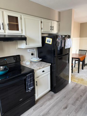 6500 Woodlake Drive 705, Richfield, MN 55423