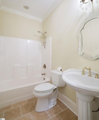 100 Carolina Oaks Drive, Fountain Inn, SC 29644