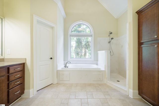 100 Carolina Oaks Drive, Fountain Inn, SC 29644