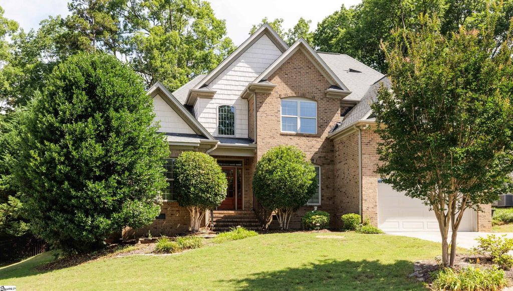 100 Carolina Oaks Drive, Fountain Inn, SC 29644