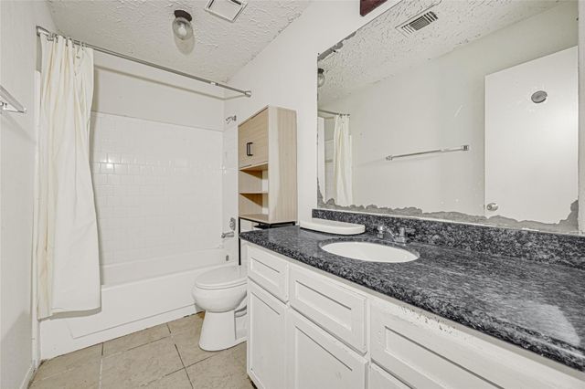 2314 Buttonhill Drive, Missouri City, TX 77489