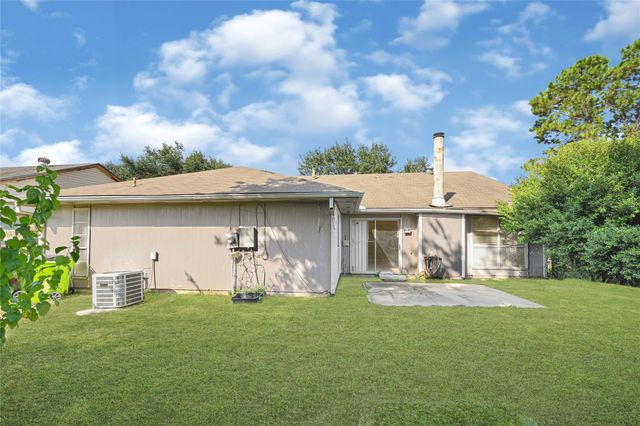 2314 Buttonhill Drive, Missouri City, TX 77489