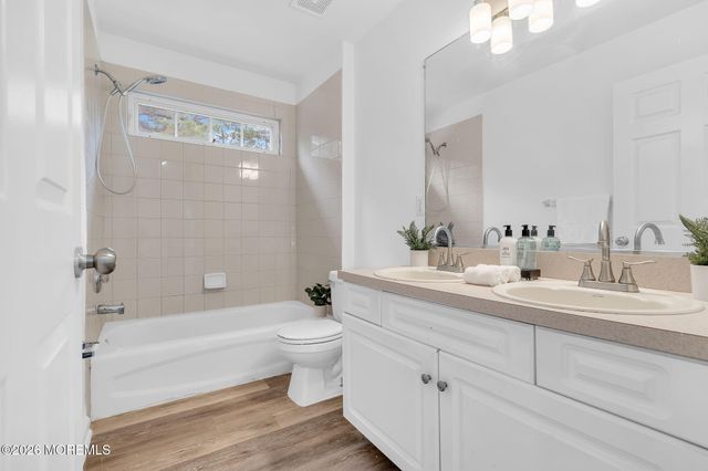 46 Woodview Drive, Howell, NJ 07731
