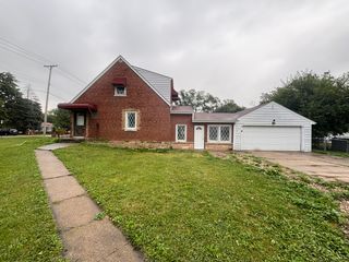 225 N Spruce Avenue, Bensenville, IL 60106