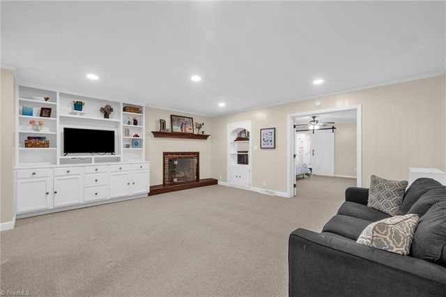 2108 Meadowbrook Terrace, Reidsville, NC 27320