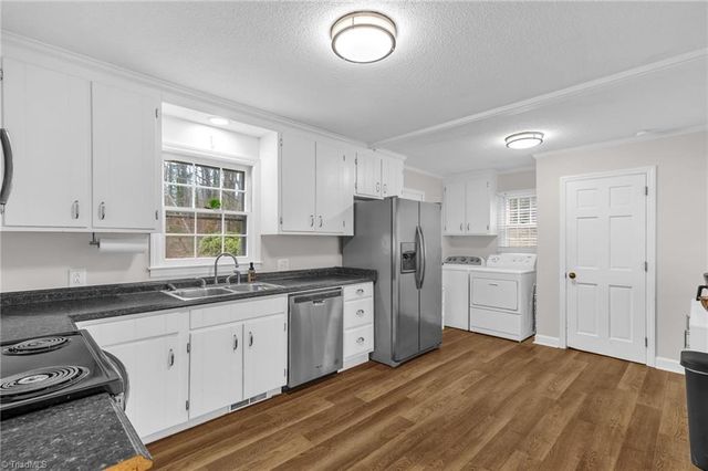 2108 Meadowbrook Terrace, Reidsville, NC 27320