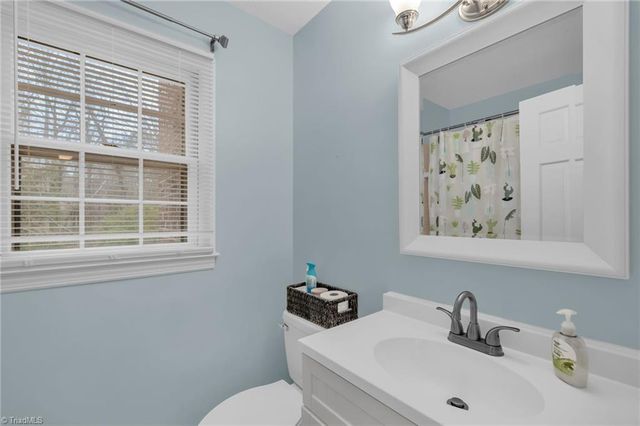 2108 Meadowbrook Terrace, Reidsville, NC 27320