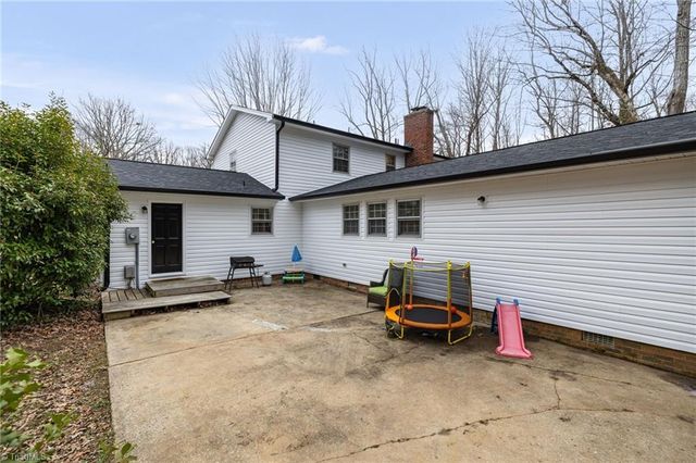 2108 Meadowbrook Terrace, Reidsville, NC 27320