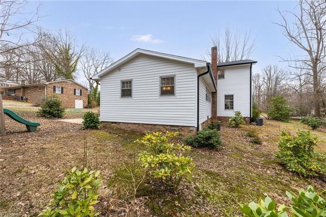 2108 Meadowbrook Terrace, Reidsville, NC 27320