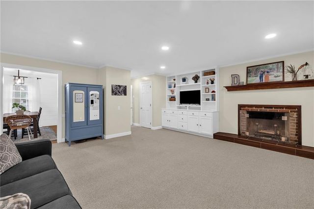 2108 Meadowbrook Terrace, Reidsville, NC 27320