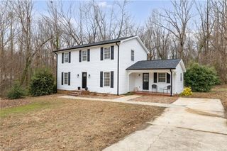 2108 Meadowbrook Terrace, Reidsville, NC 27320