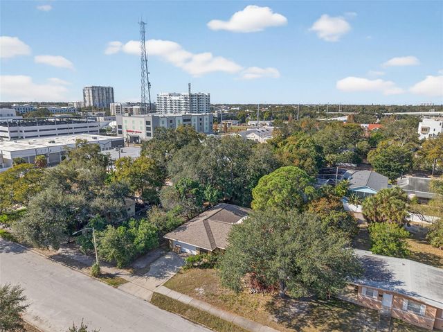 260 13TH STREET N, St Petersburg, FL 33705