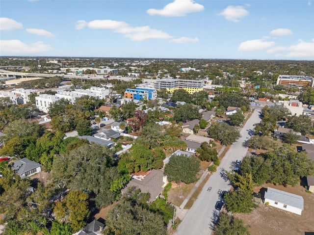 260 13TH STREET N, St Petersburg, FL 33705